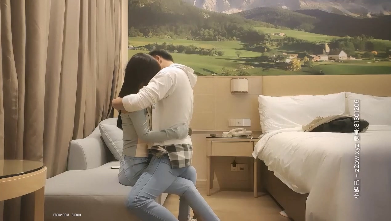 14 壹屌 苗条大学生，白嫩肌肤清纯至极 門票138，高端外圍，前凸後翹身材一級棒，兼職平面模特，溫柔甜美有說有笑.mp4_20251028_174727.087