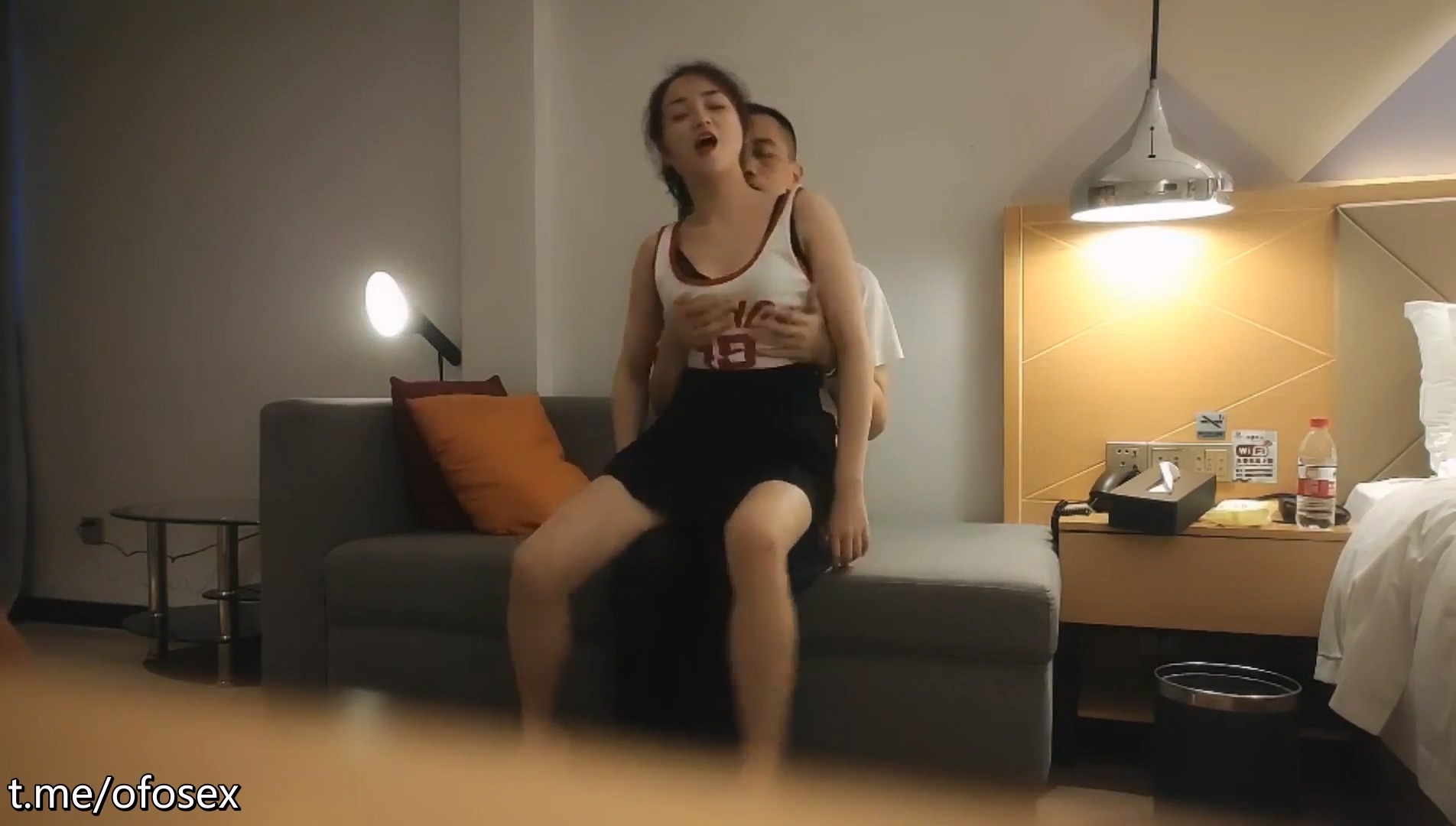 173 【#老马探花】3500网约极品外围女神，风骚淫荡从沙发到床上到镜子前，淫荡指数报表佳作_学生妹_酒店真实偷拍.mp4_20251022_172244.113