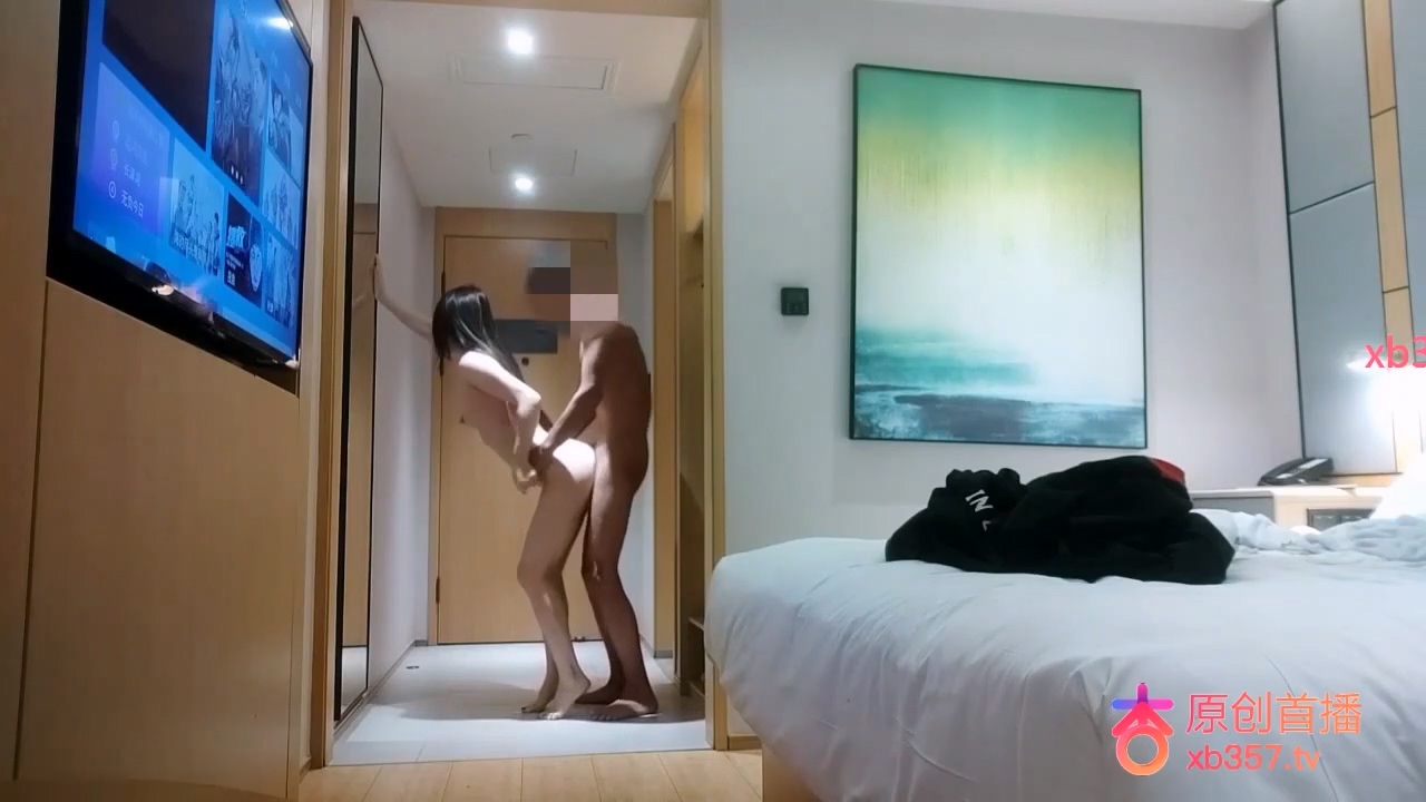 317 馬超探花 極品軟妹爆操美體嫩穴 床上幹得不過瘾站在門口過道草呻吟刺激.mp4_20251024_145914.321