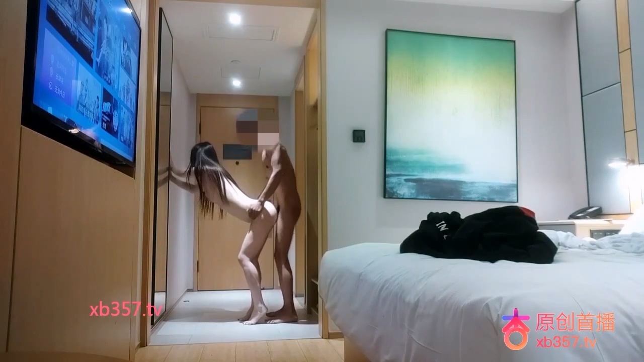 317 馬超探花 極品軟妹爆操美體嫩穴 床上幹得不過瘾站在門口過道草呻吟刺激.mp4_20251024_145917.239