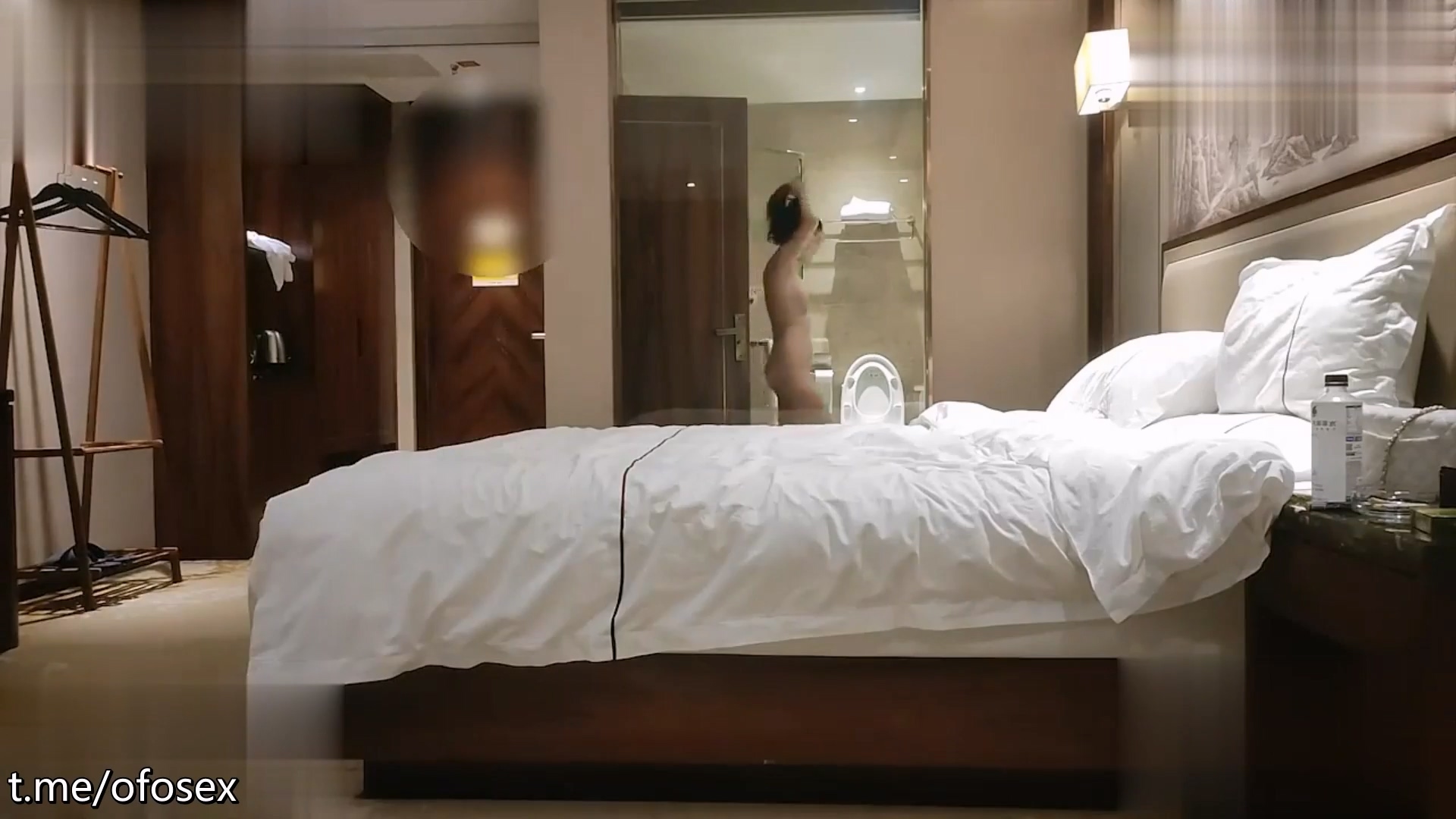 88 周末新片速递探花_玉面书生❤️_约操型可爱大胸妹一枚干起来大白兔一晃一晃的.mp4_20251022_164626.830