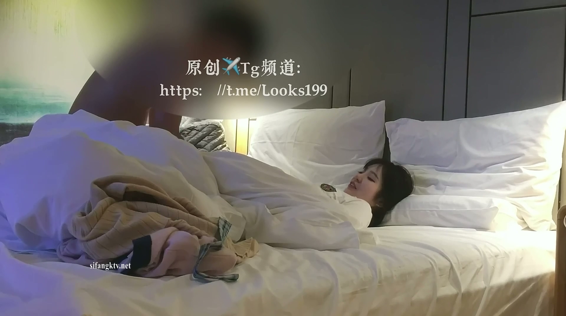 looks 清纯JK学妹.mp4_20251015_172004.002