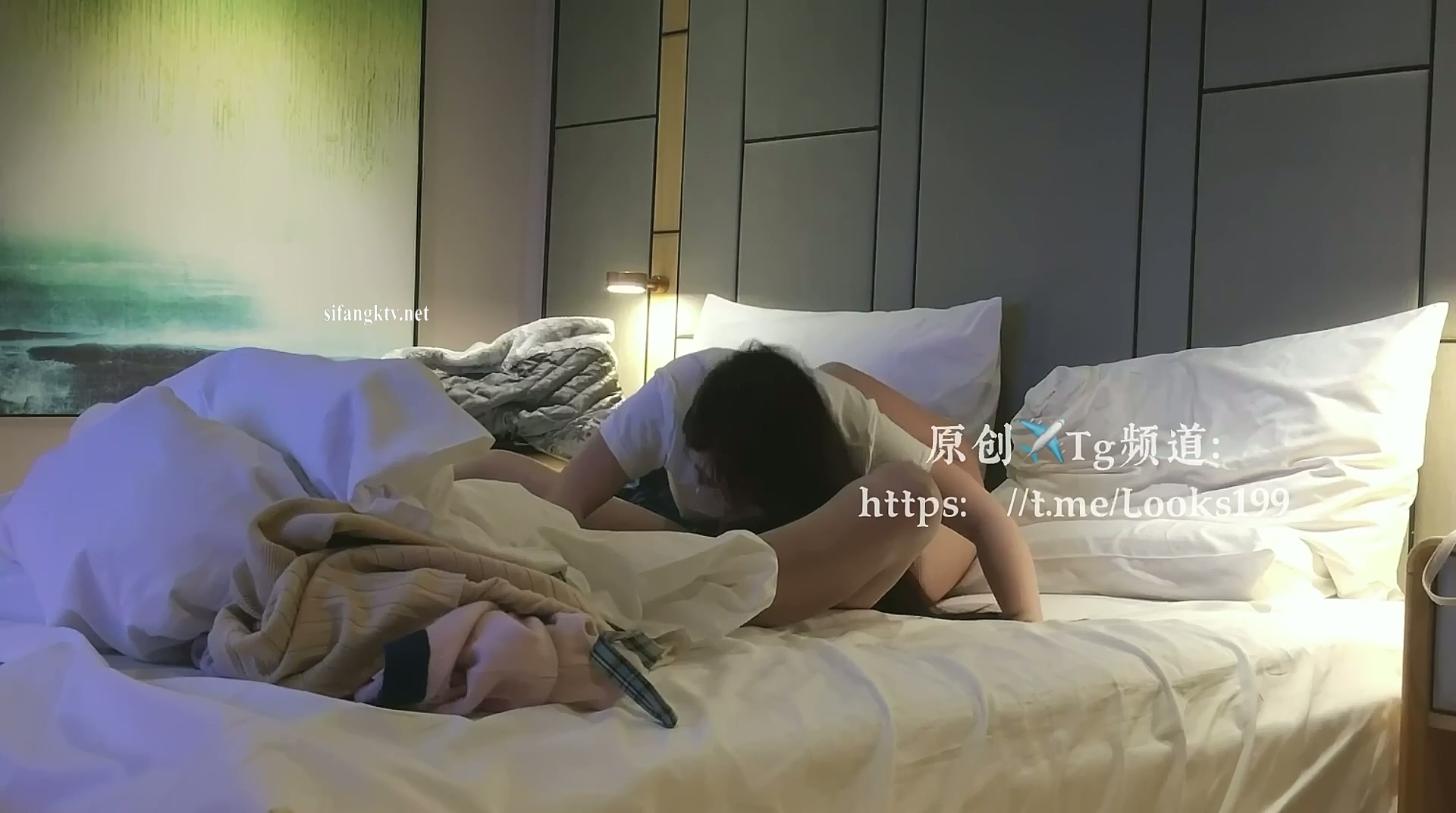 looks 清纯JK学妹.mp4_20251015_172027.481