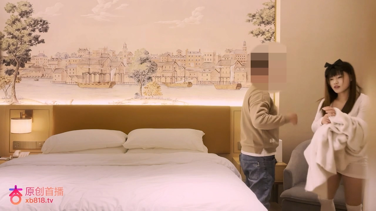 杏吧小秦1_约炮03年兼职外围，白嫩的胸部很圆润，口活很棒，奶推毒龙一条服务简直太爽了.mp4_20251015_171428.367