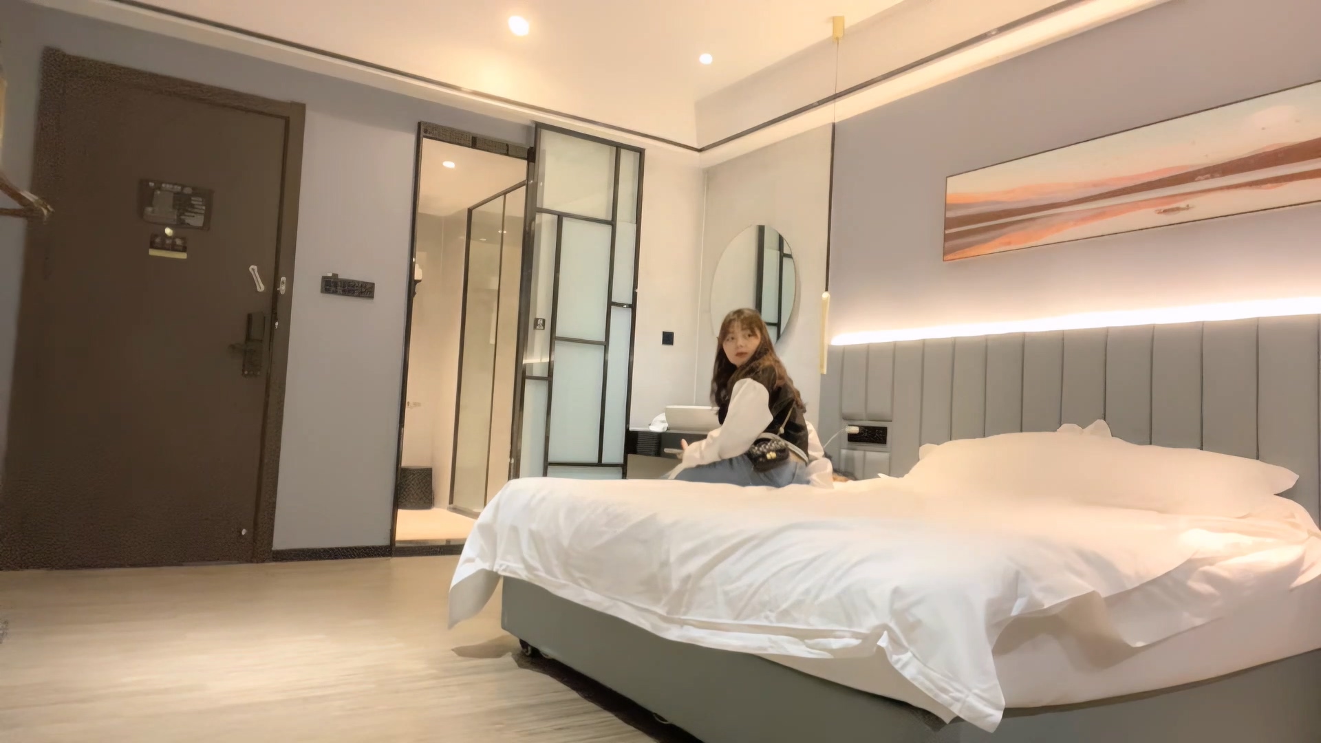 瘦猴先生探花 2023.3.26 兼職學生妹，深夜來訪，小夥掐著脖子爆操，軟玉溫香顛鸾倒鳳，值得一撸，強烈推.ts_20251029_164504.801