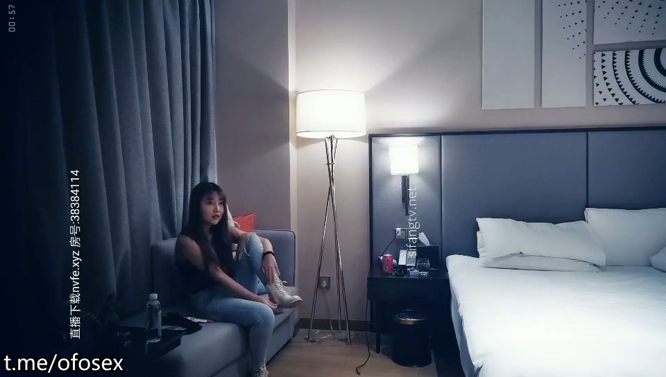 秦总全国探花l-2020-4-4-140.mp4_20251022_154938.121